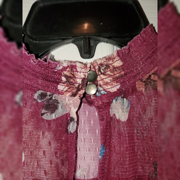 No Boundaries High Neck Dressy Top - Picture 3 of 4